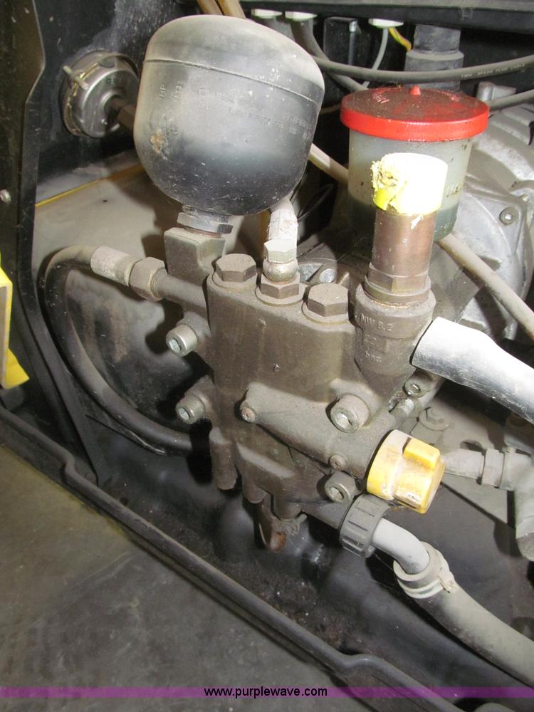 image for item AE9454 1993 Karcher 955 portable hot water pressure washer