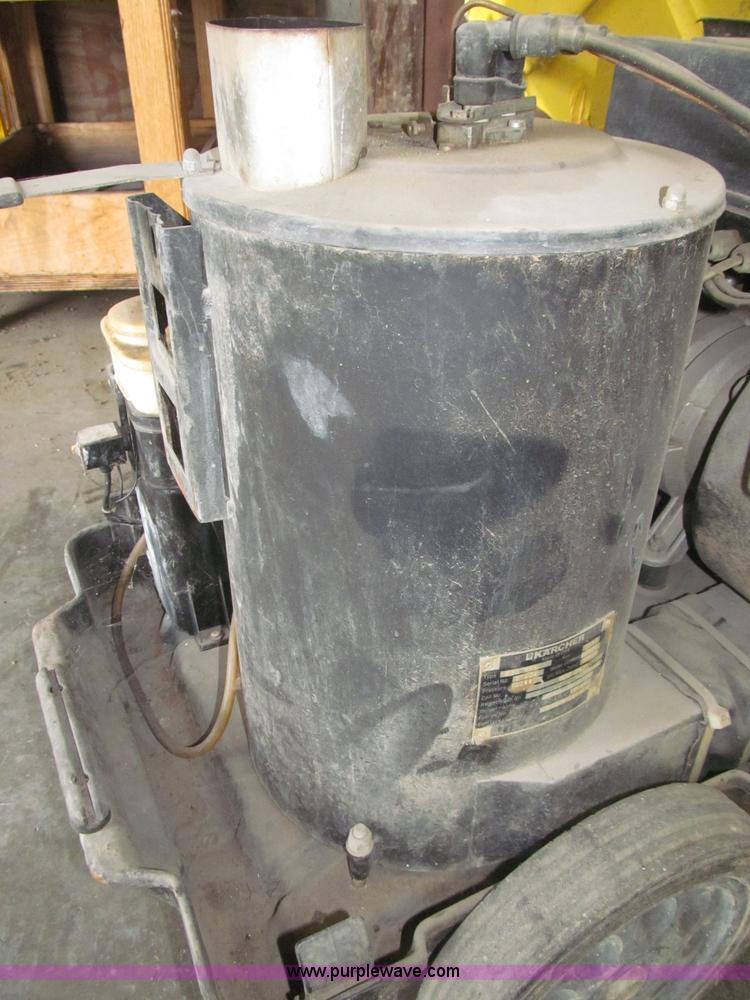 image for item AE9454 1993 Karcher 955 portable hot water pressure washer