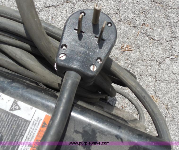 image for item AU9454 Thermal Dynamics PakMaster 75XL plus plasma cutter