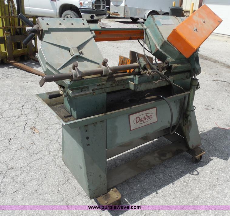 image for item AU9455 Dayton 52518 band saw