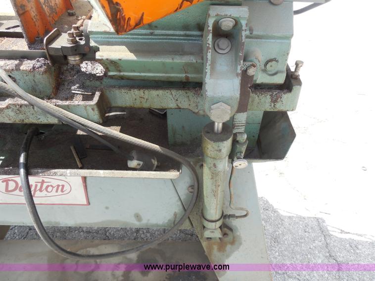 image for item AU9455 Dayton 52518 band saw