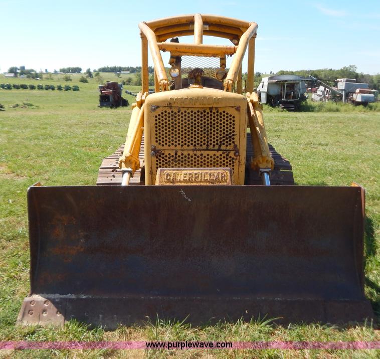 image for item B5804 1951 Caterpillar D6 dozer
