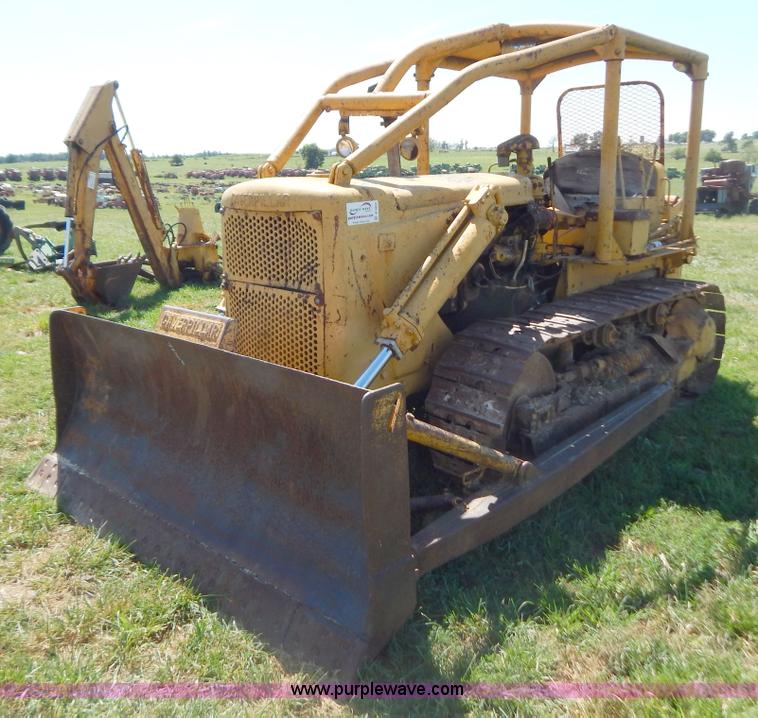image for item B5804 1951 Caterpillar D6 dozer
