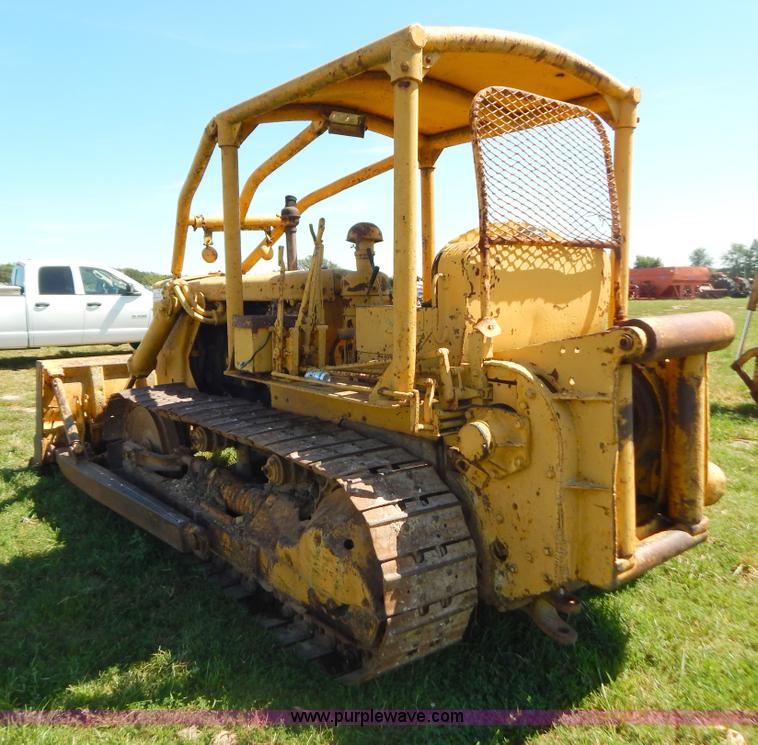 image for item B5804 1951 Caterpillar D6 dozer