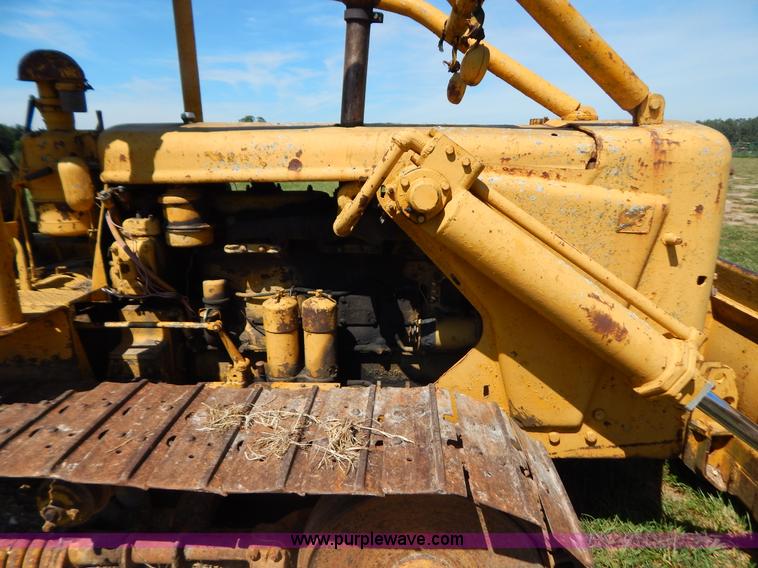image for item B5804 1951 Caterpillar D6 dozer