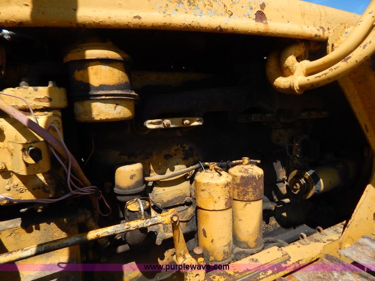 image for item B5804 1951 Caterpillar D6 dozer