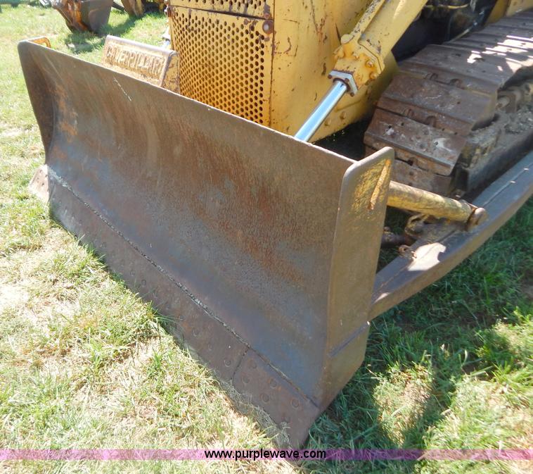 image for item B5804 1951 Caterpillar D6 dozer