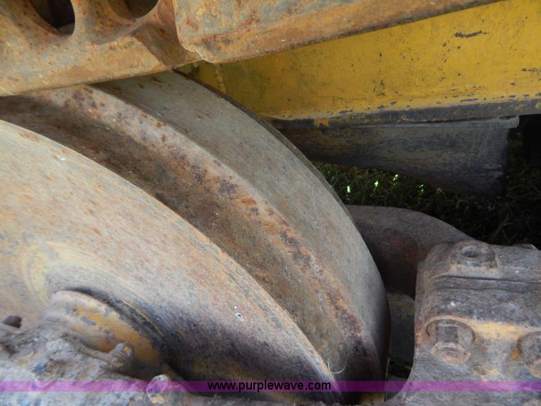 image for item B5804 1951 Caterpillar D6 dozer