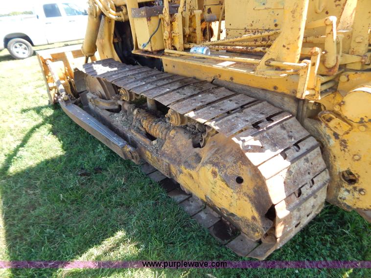 image for item B5804 1951 Caterpillar D6 dozer