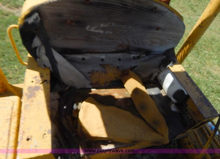 image for item B5804 1951 Caterpillar D6 dozer