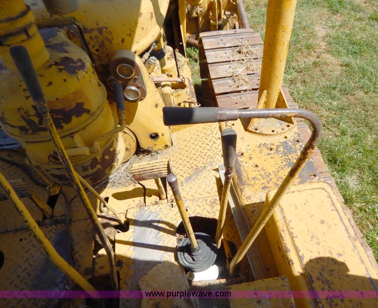 image for item B5804 1951 Caterpillar D6 dozer