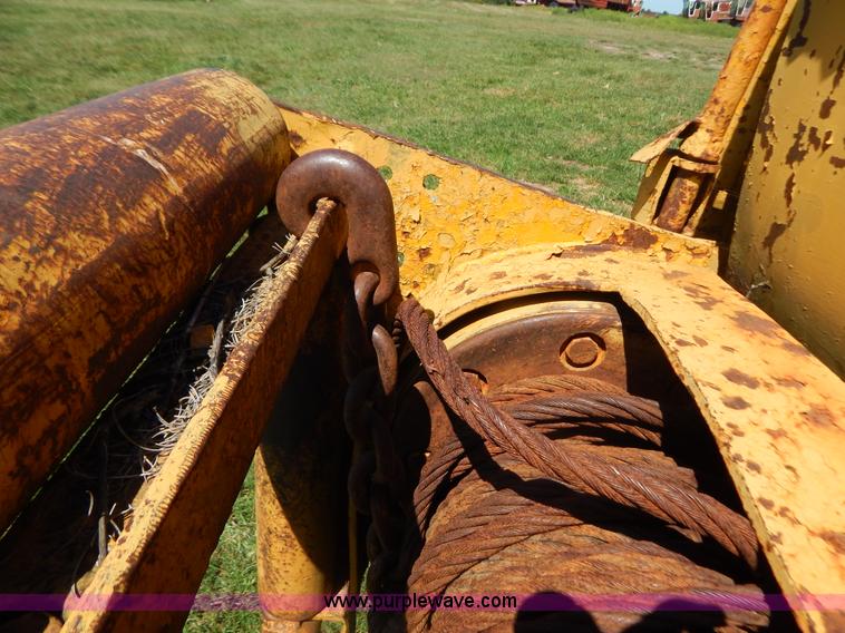 image for item B5804 1951 Caterpillar D6 dozer