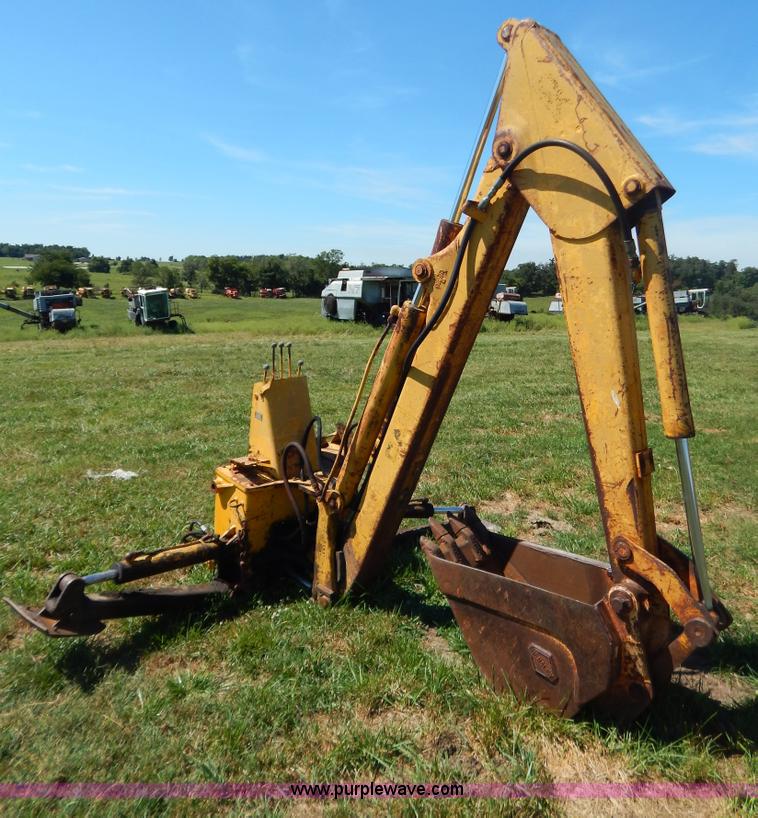 Case 33 backhoe attachment in Verona, MO Item B5805 sold Purple Wave
