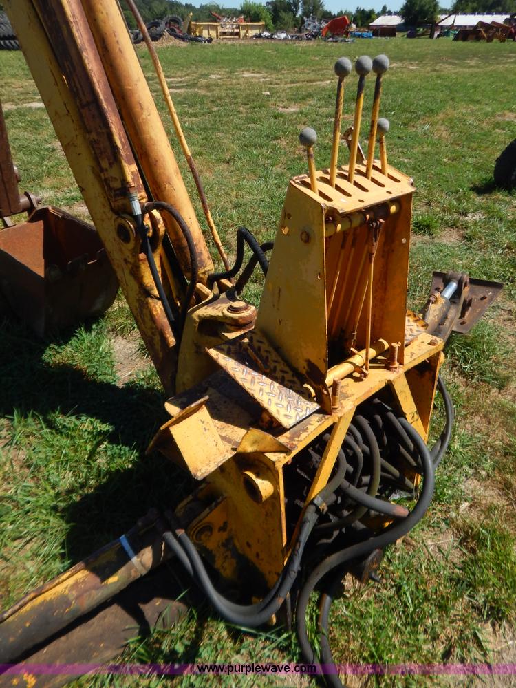 Case 33 backhoe attachment in Verona, MO Item B5805 sold Purple Wave