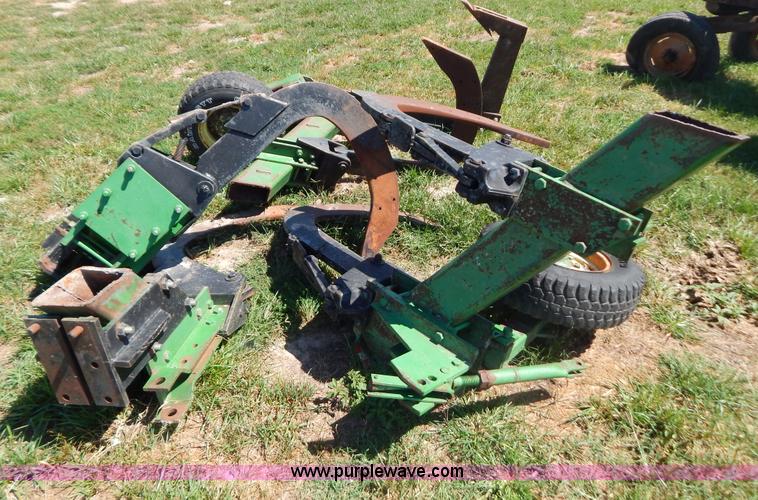 image for item B5806 John Deere ripper shanks and beams