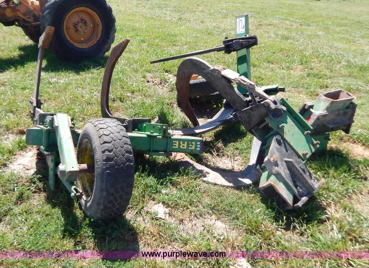 image for item B5806 John Deere ripper shanks and beams