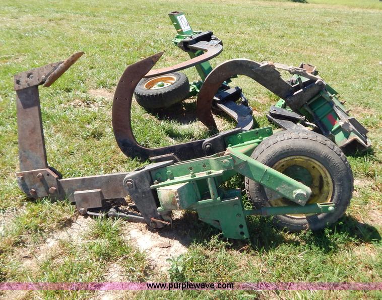 image for item B5806 John Deere ripper shanks and beams