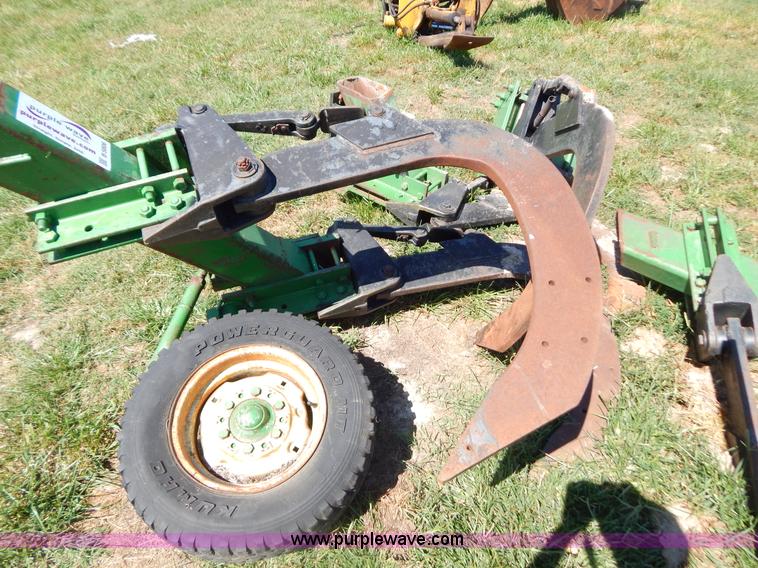 image for item B5806 John Deere ripper shanks and beams