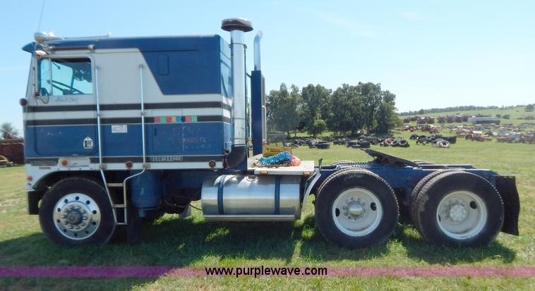 image for item B5810 1973 Kenworth semi truck