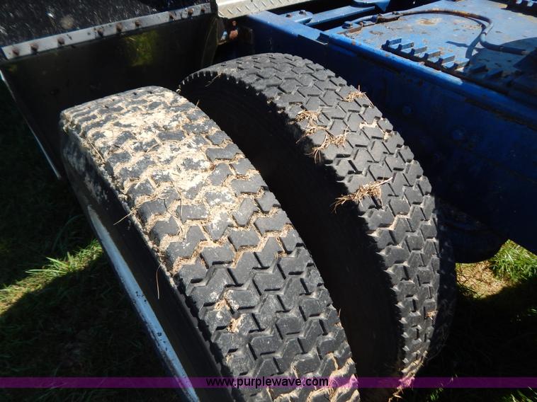 image for item B5810 1973 Kenworth semi truck