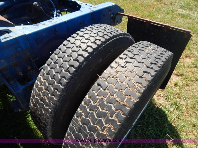 image for item B5810 1973 Kenworth semi truck