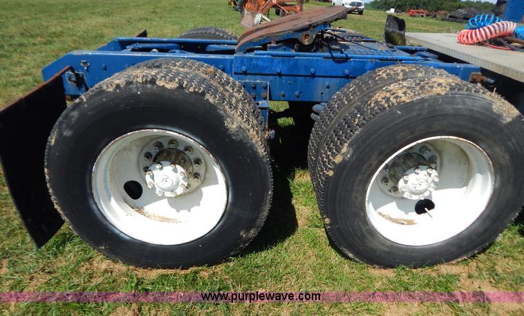 image for item B5810 1973 Kenworth semi truck