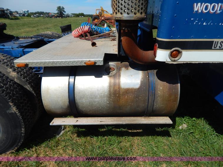 image for item B5810 1973 Kenworth semi truck