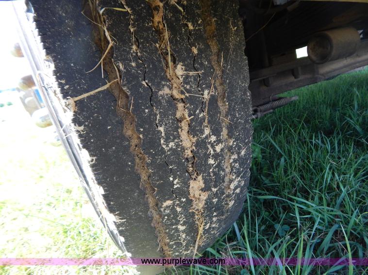 image for item B5810 1973 Kenworth semi truck