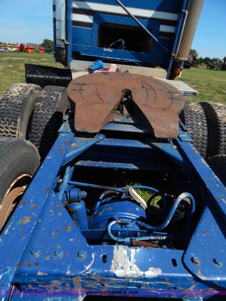 image for item B5810 1973 Kenworth semi truck