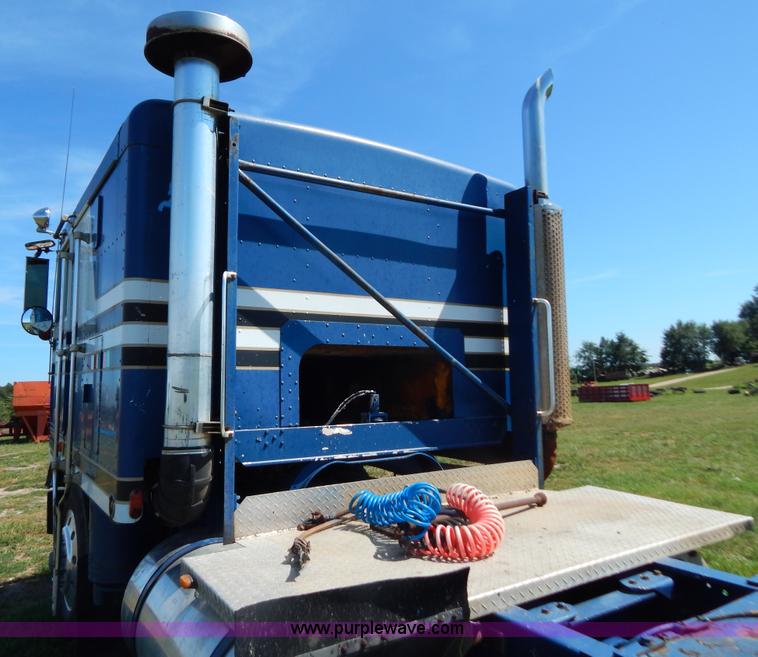 image for item B5810 1973 Kenworth semi truck