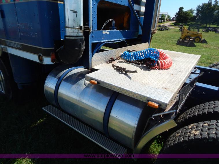 image for item B5810 1973 Kenworth semi truck