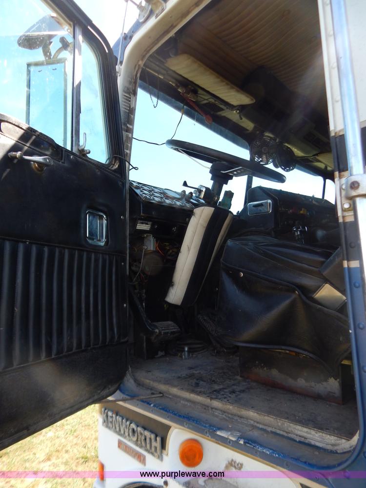 image for item B5810 1973 Kenworth semi truck