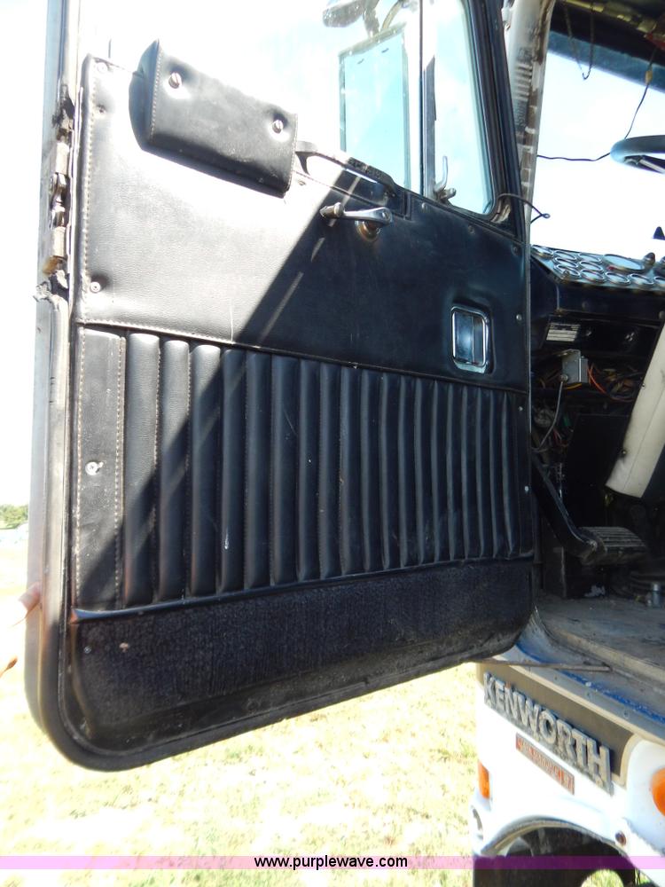 image for item B5810 1973 Kenworth semi truck