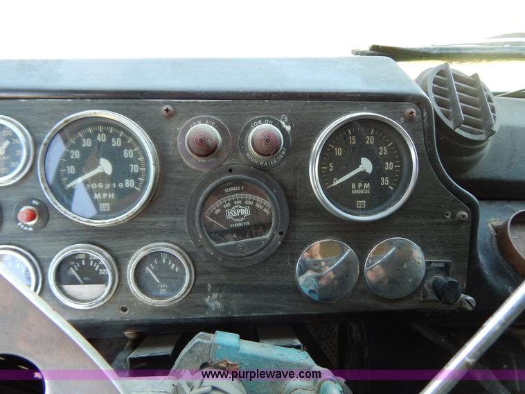 image for item B5810 1973 Kenworth semi truck