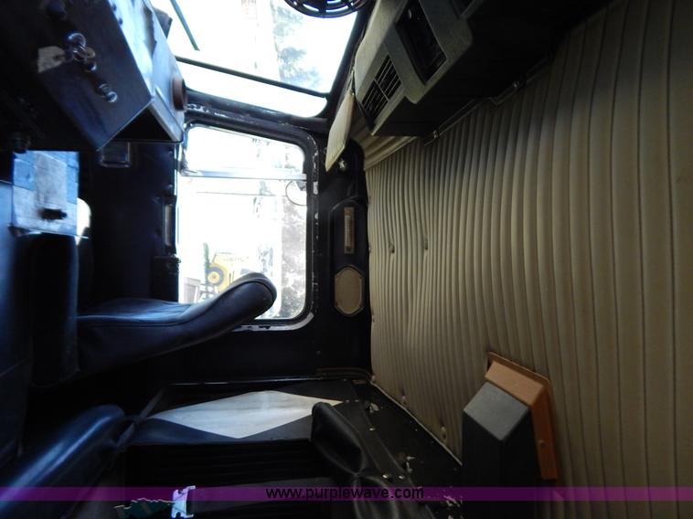 image for item B5810 1973 Kenworth semi truck