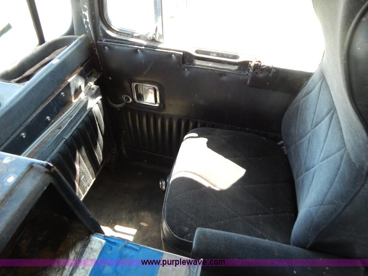 image for item B5810 1973 Kenworth semi truck