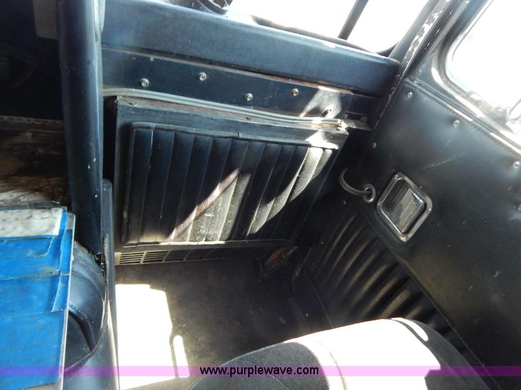 image for item B5810 1973 Kenworth semi truck