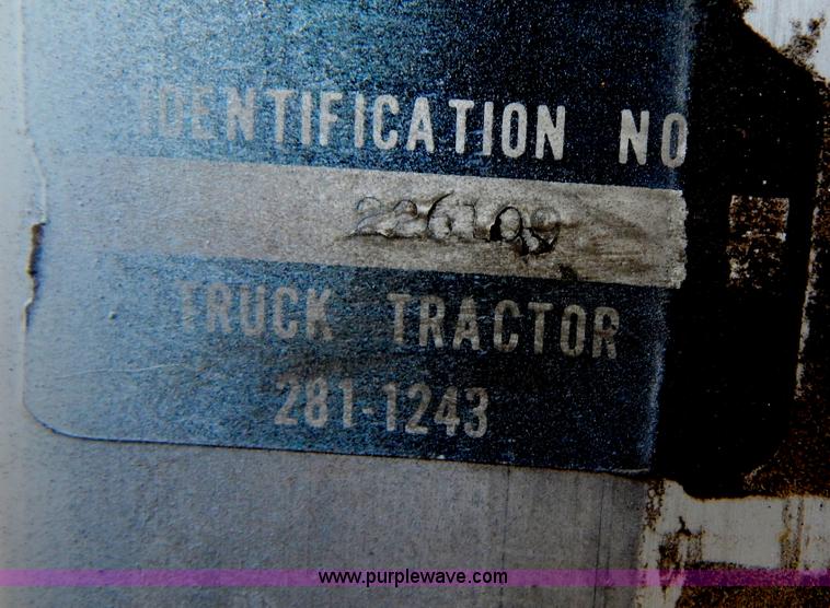 image for item B5810 1973 Kenworth semi truck