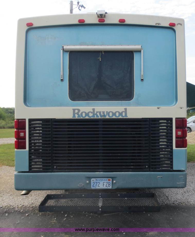 image for item D5945 1993 Rockwood Embassy Series A6322 recreational vehicle