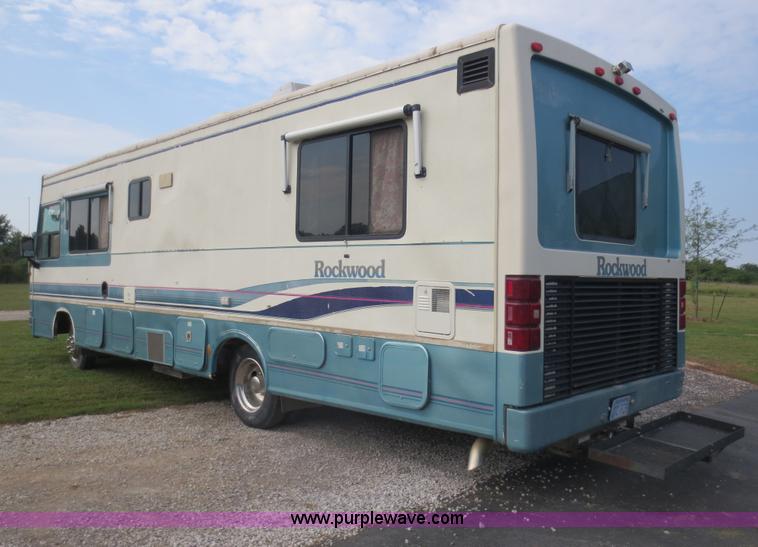 image for item D5945 1993 Rockwood Embassy Series A6322 recreational vehicle