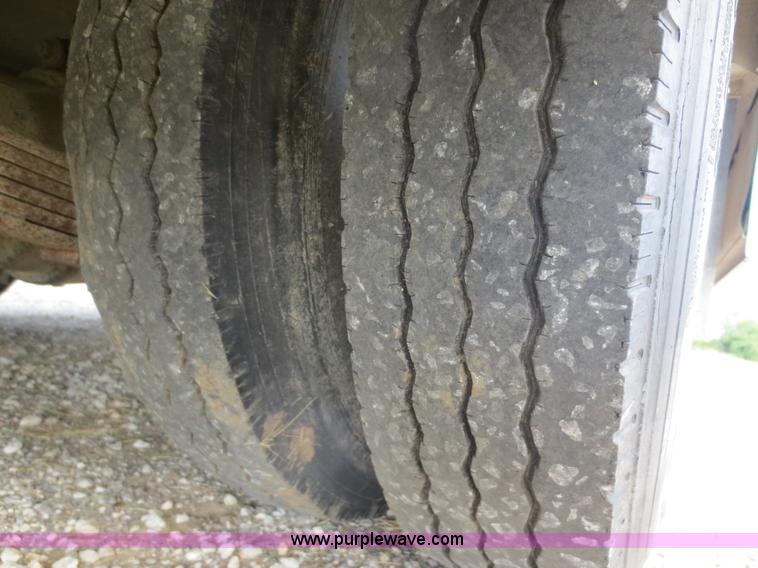 image for item D5945 1993 Rockwood Embassy Series A6322 recreational vehicle