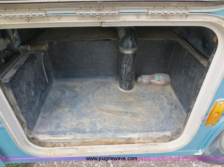 image for item D5945 1993 Rockwood Embassy Series A6322 recreational vehicle