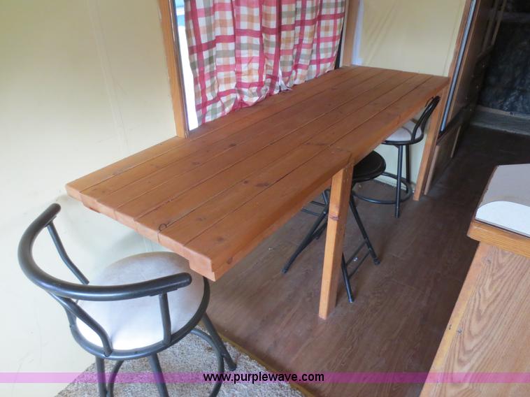 image for item D5945 1993 Rockwood Embassy Series A6322 recreational vehicle