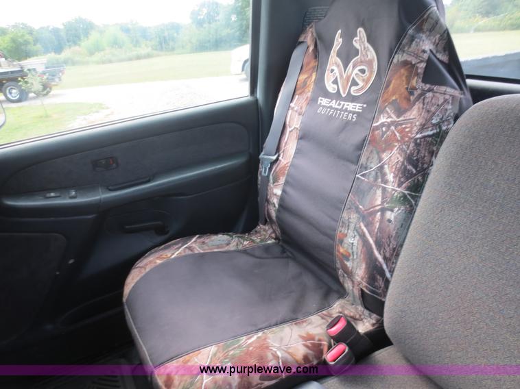 image for item D5947 1999 Chevrolet Silverado 1500 pickup truck