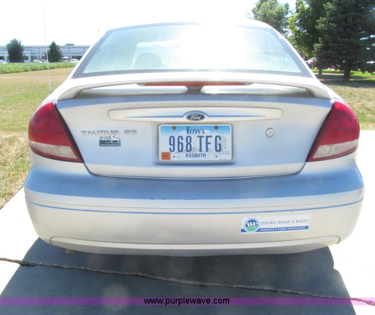 image for item E4509 2007 Ford Taurus SE