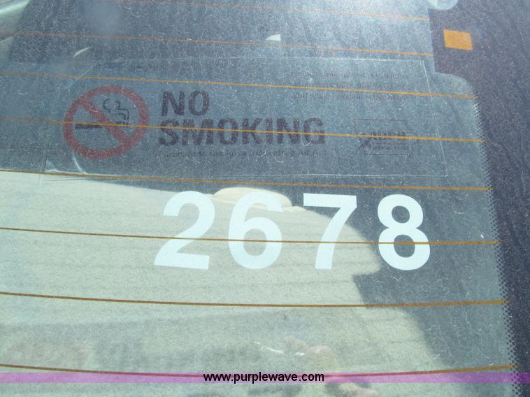 image for item E4509 2007 Ford Taurus SE