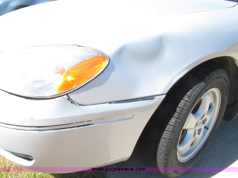 image for item E4509 2007 Ford Taurus SE