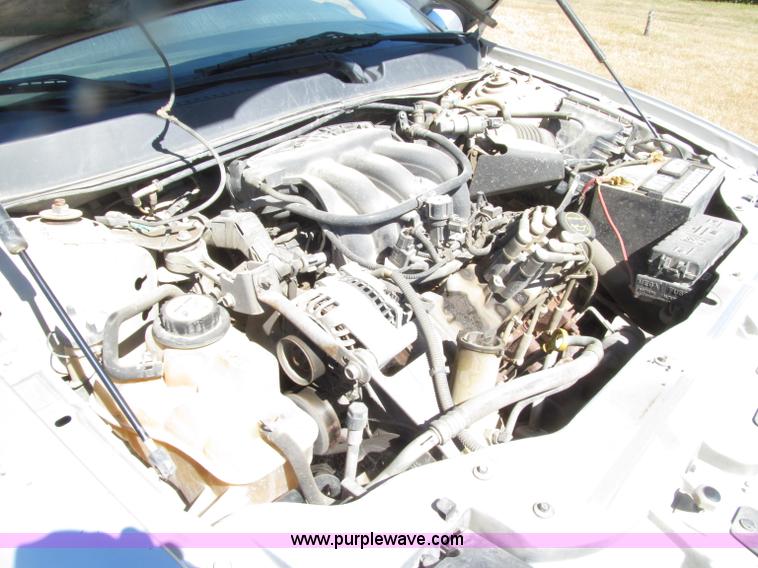 image for item E4509 2007 Ford Taurus SE