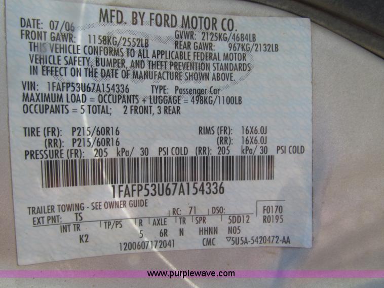 image for item E4509 2007 Ford Taurus SE