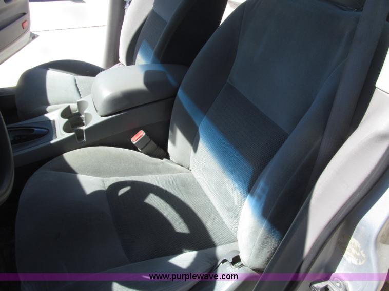 image for item E4509 2007 Ford Taurus SE